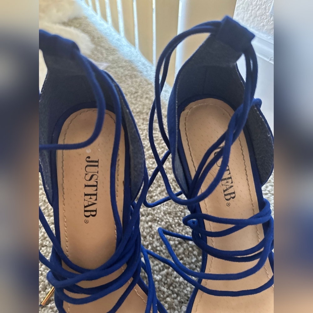 Heels - Picture 4 of 14